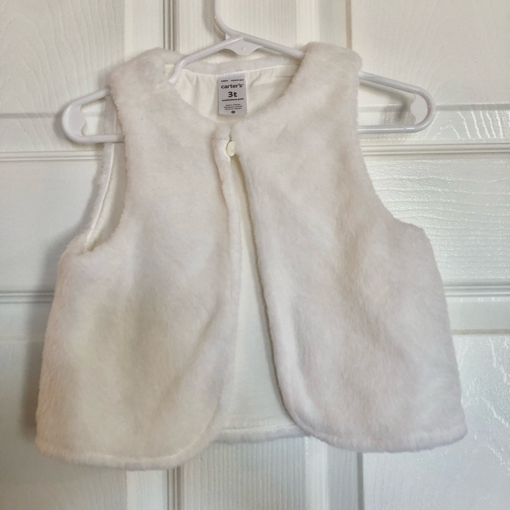Carter’s white vest